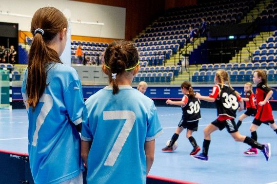 Bild: Aktuell forskning om ungdomars utveckling